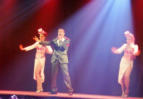 Léo DOAN Chanteur Variété Landes